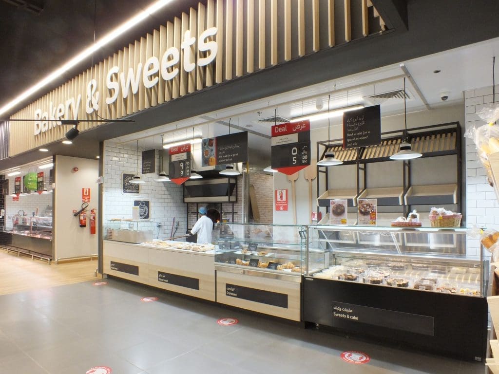 Progetto di arredo per Grocerant Carrefour Al Quds