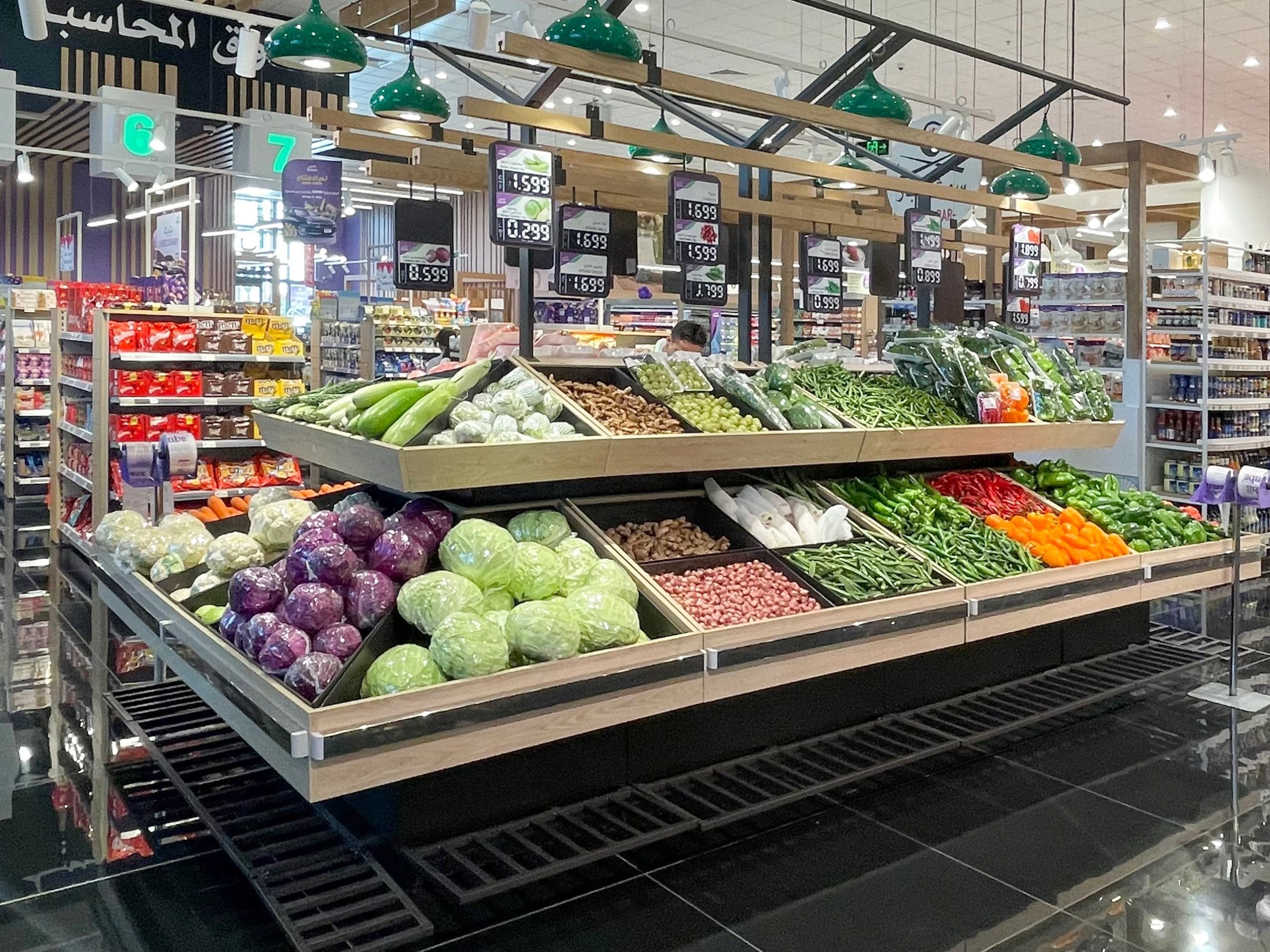 Progetto di arredo nel settore GDO del supermercato Danube Liwan