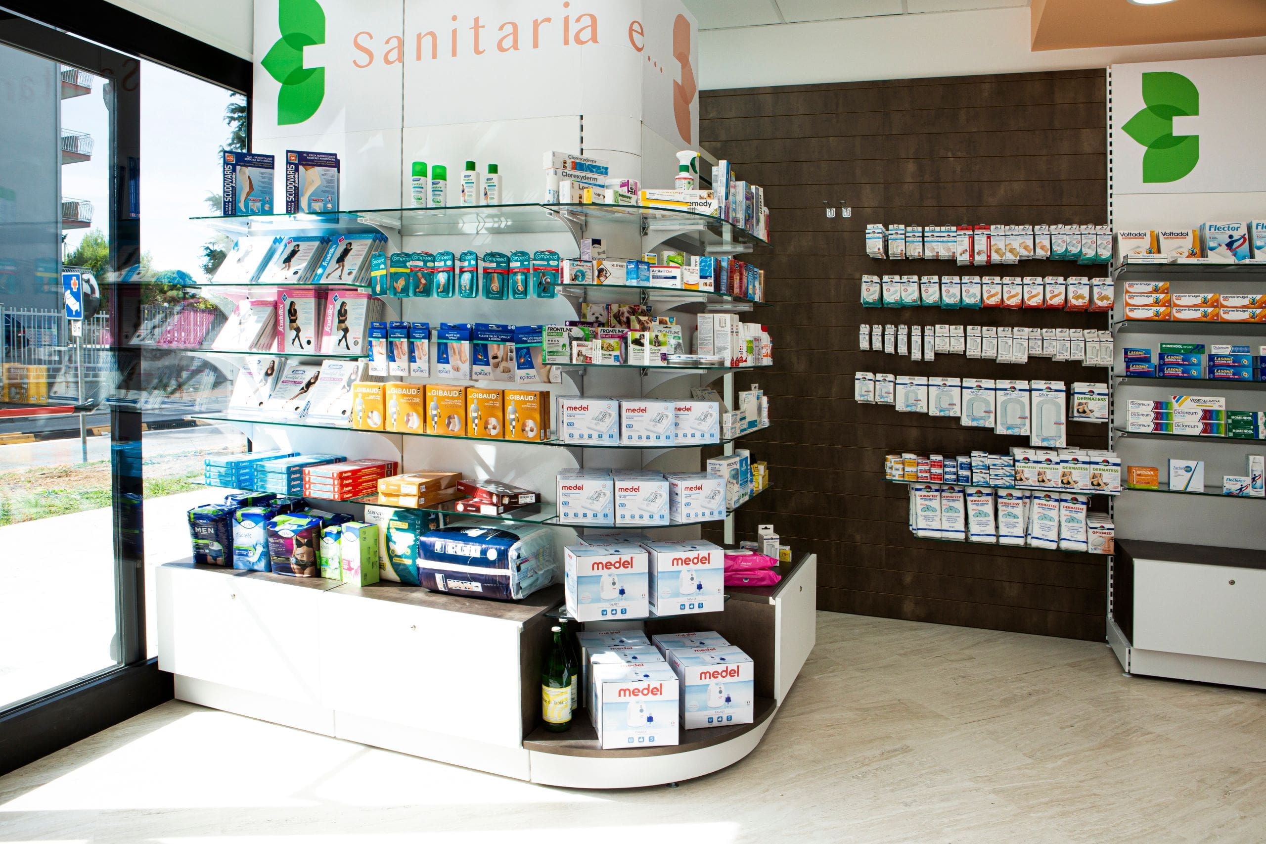 Progetto di arredo per Farmacia Fontegrande