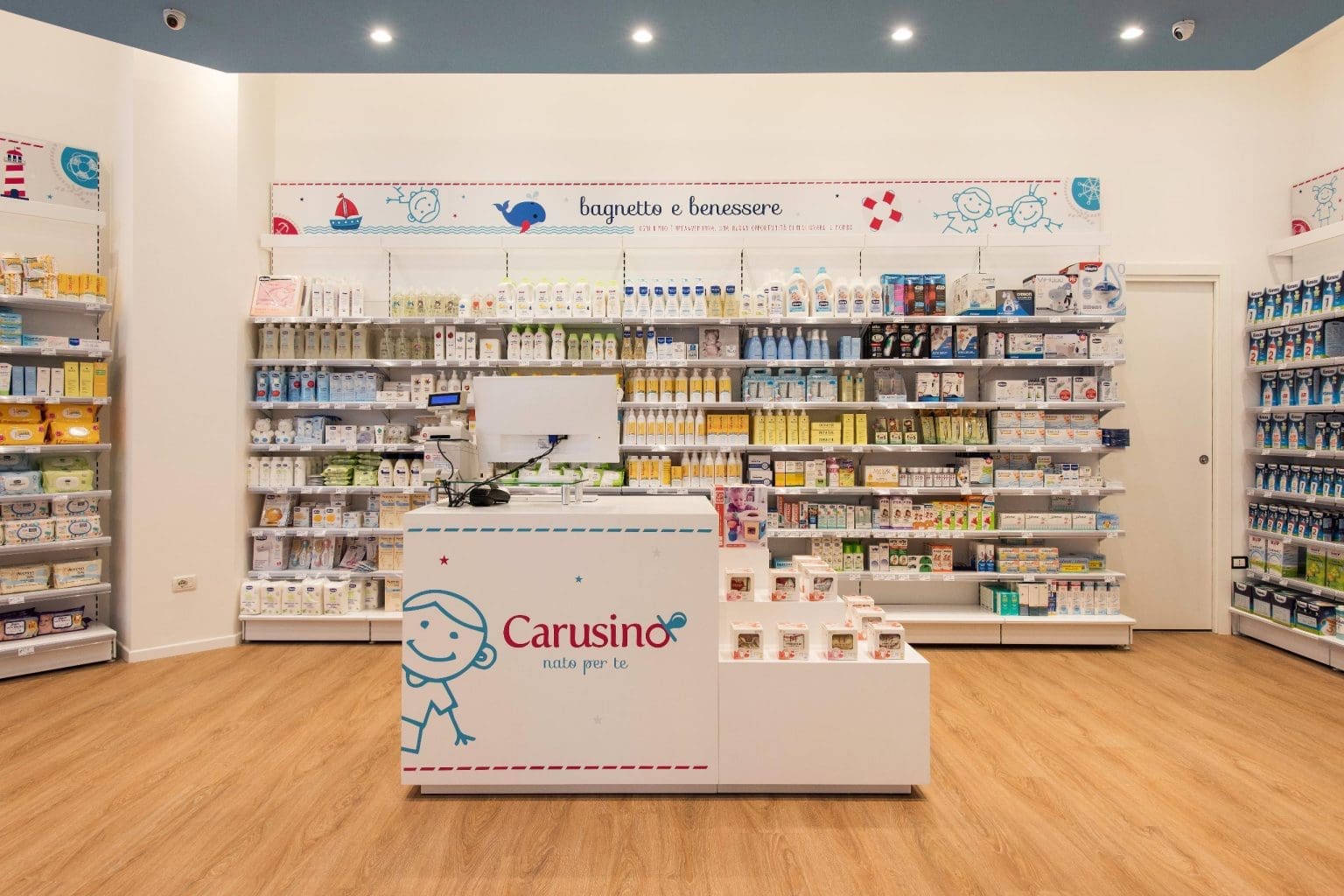 Progetto di arredo per Farmacia Carusino